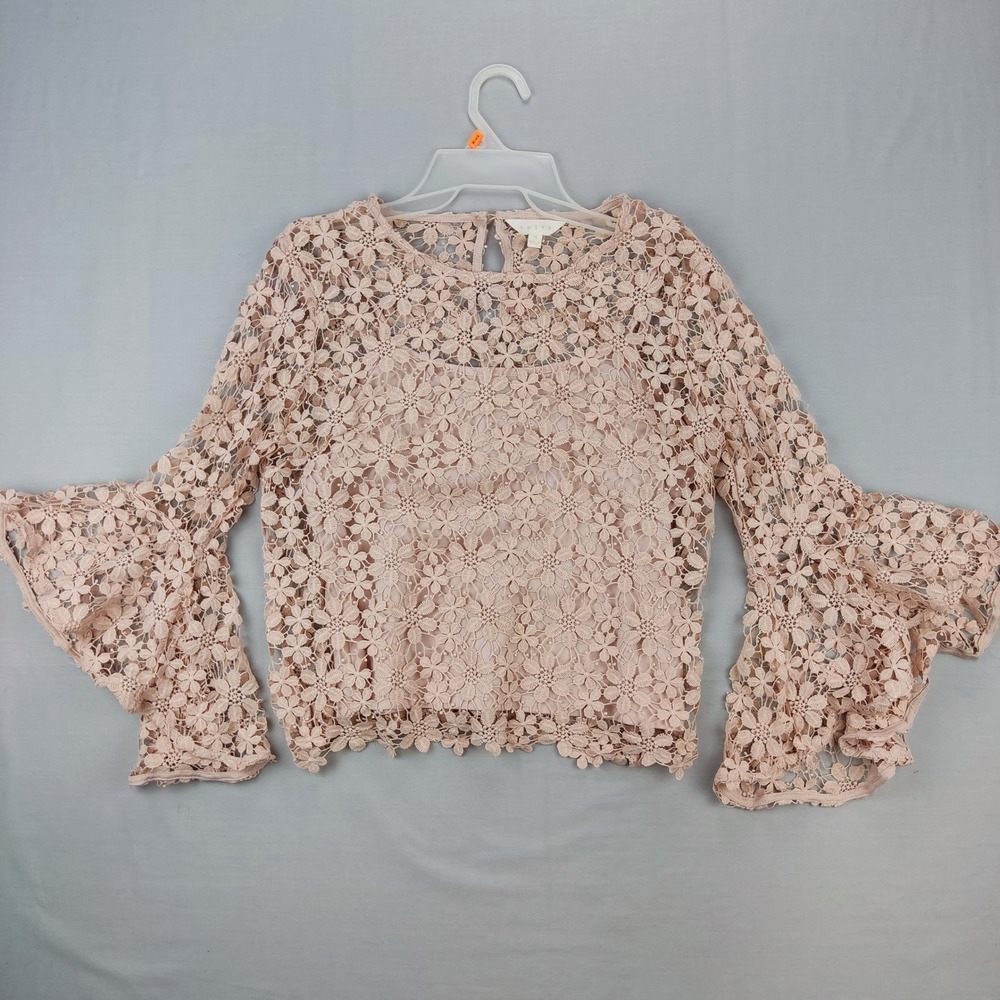 Adiva Blouse Womens Medium Pink Floral Crochet Lace Bell Sleeve Keyhole Top - Picture 3 of 8